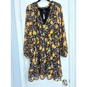 NWT Old Navy Cottagecore L Floral Dress Long Sleeve Ruffle Hem Smocked Waist‎